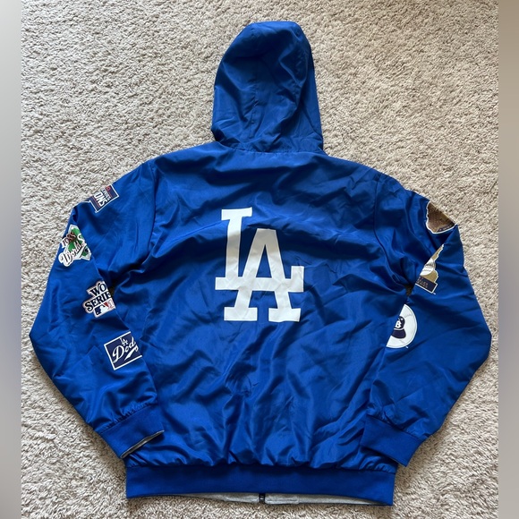 Los Angeles Dodgers Genuine Merchandise World Series Pride Fleece - Picture 2 of 7